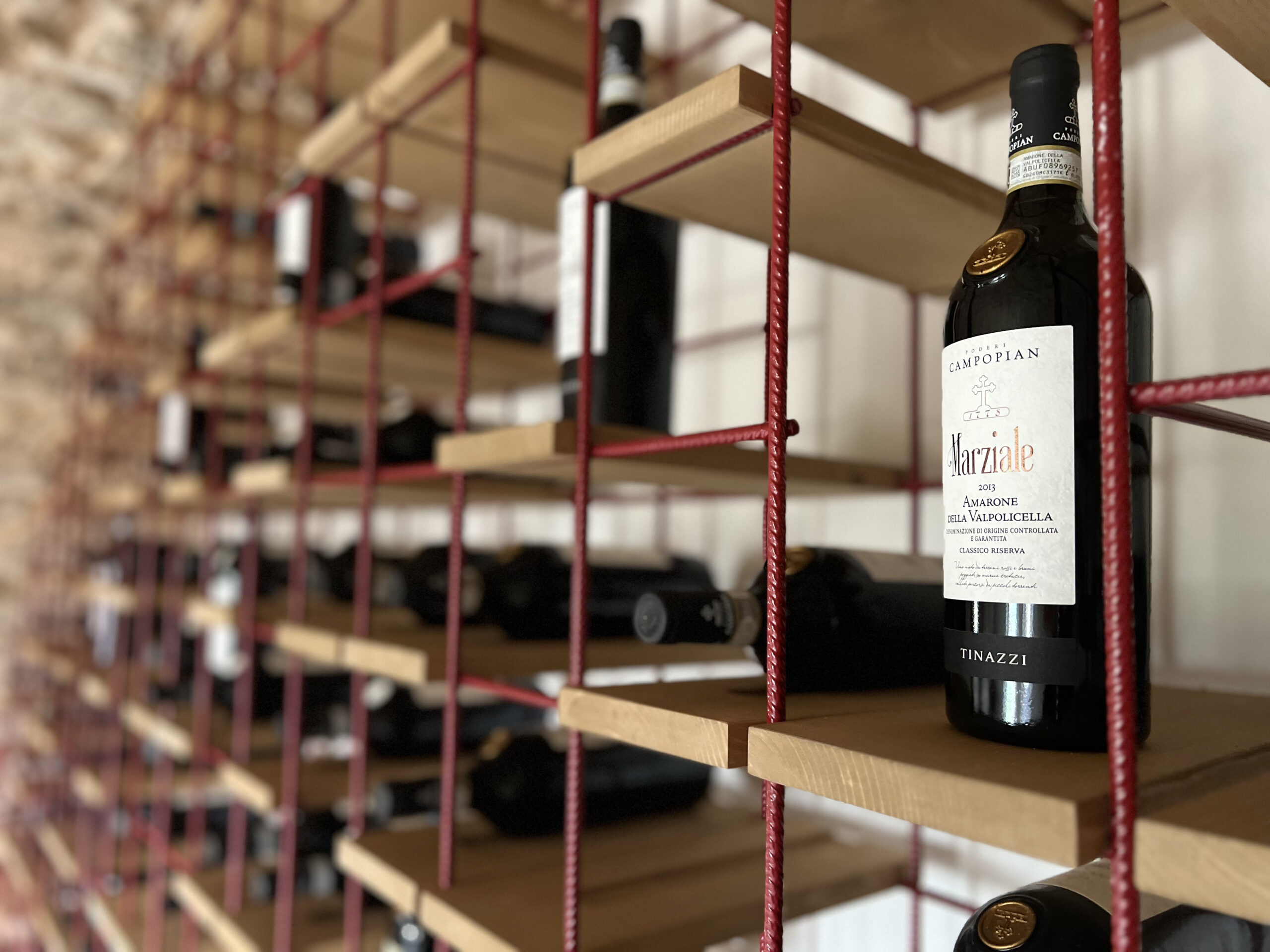 Quando il design racconta vini e territori - Reverse